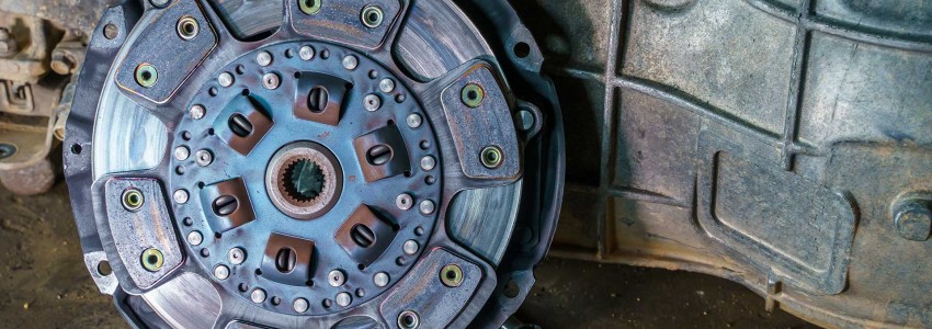 Traktör Debriyaj Balatası Neden Aşınır?